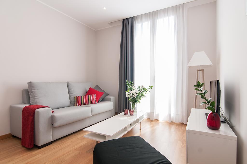 Pelayo Deluxe Apartments Барселона Номер фото