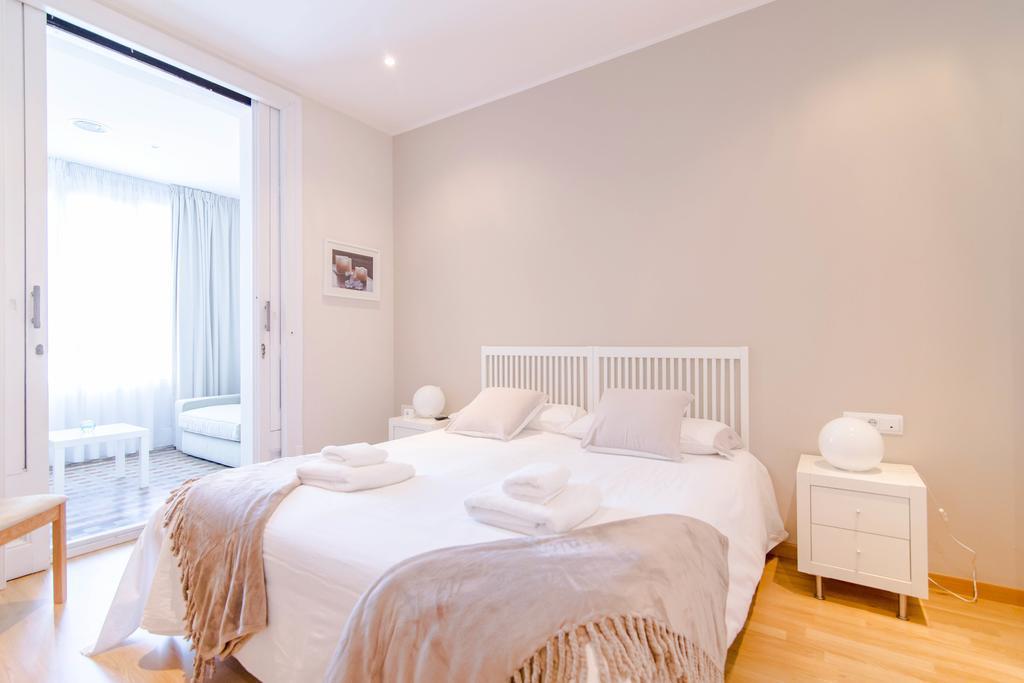 Pelayo Deluxe Apartments Барселона Экстерьер фото